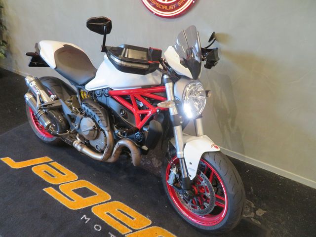 ducati - monster-821
