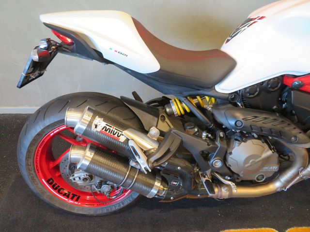 ducati - monster-821