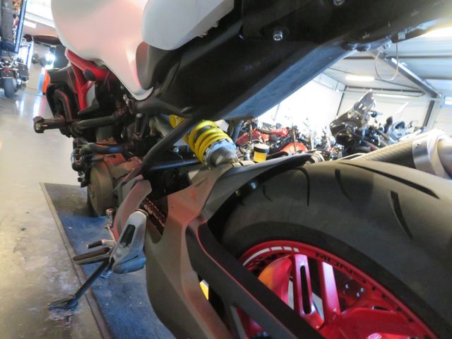 ducati - monster-821