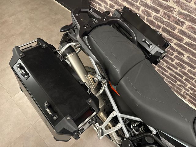 triumph - tiger-900-desert-edition
