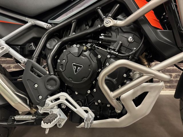 triumph - tiger-900-desert-edition