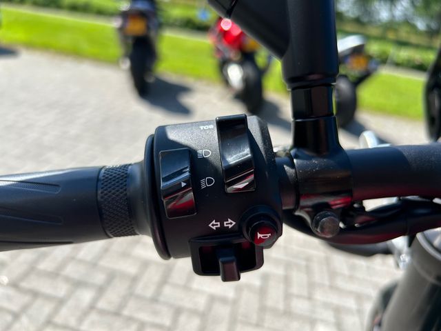 yamaha - xsr-900