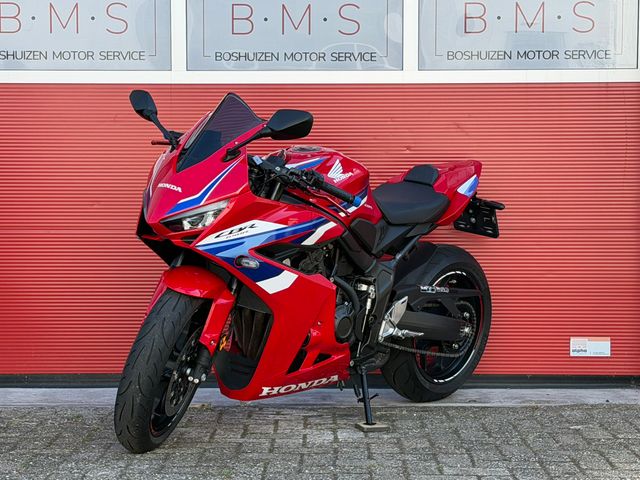 honda - cbr-650-r