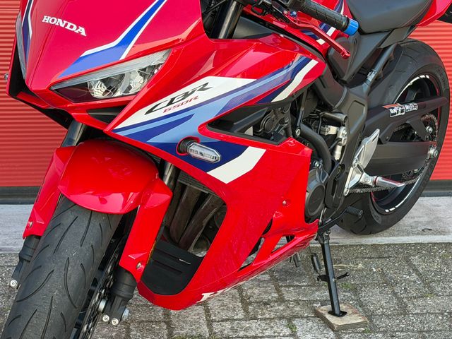 honda - cbr-650-r