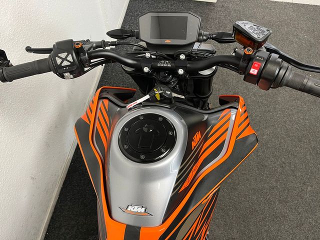 ktm - 790-duke