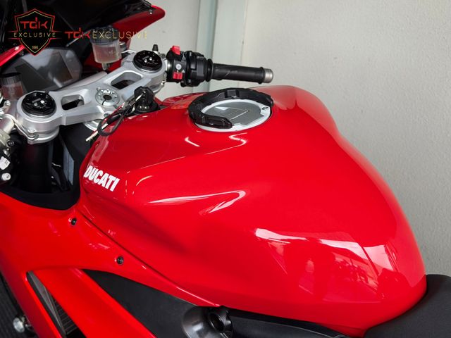 ducati - panigale-v2