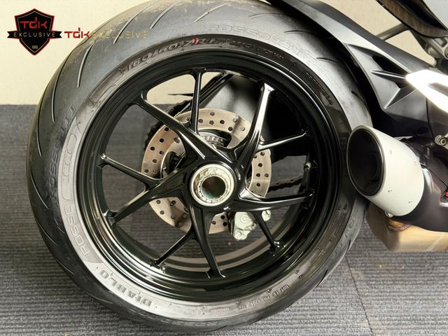 ducati - panigale-v2
