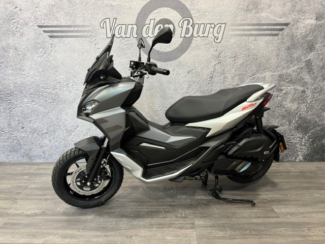 aprilia - sr-gt-200