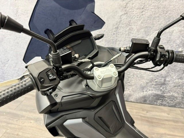 aprilia - sr-gt-200