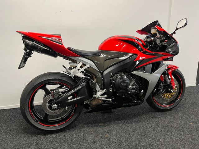 honda - cbr-600-rr