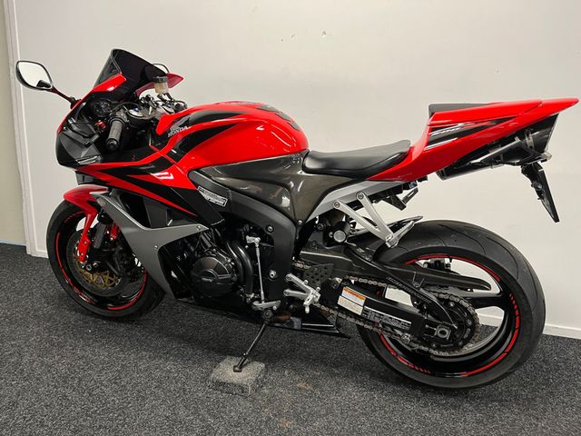 honda - cbr-600-rr