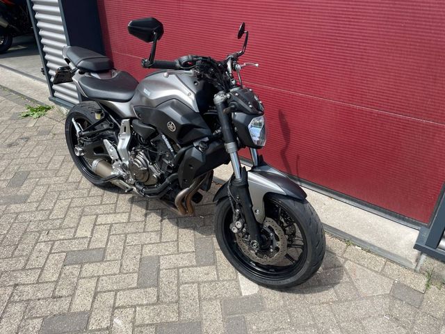 yamaha - mt-07-abs