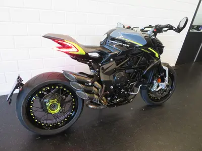 MV AGUSTA BRUTALE 800 DRAGSTER RR – foto 3