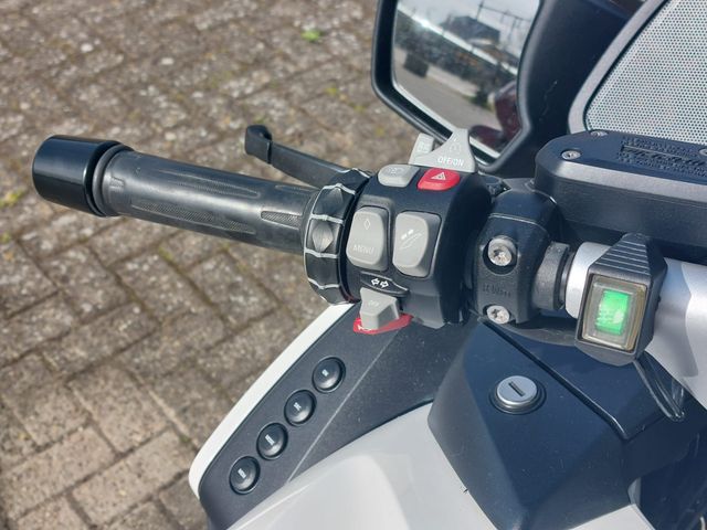 bmw - r-1200-rt-lc