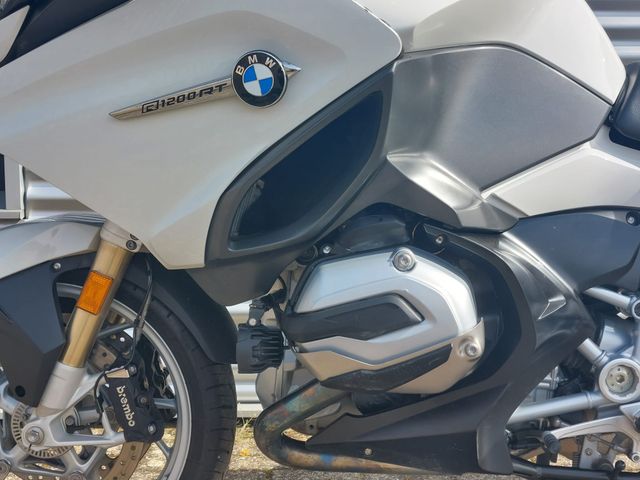 bmw - r-1200-rt-lc