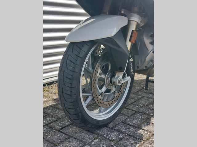 bmw - r-1200-rt-lc