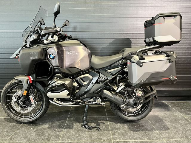 bmw - r-1300-gs-adventure-triple-black