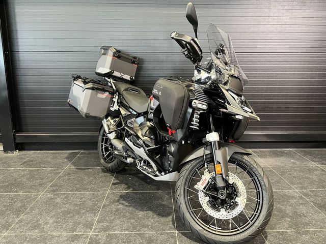 bmw - r-1300-gs-adventure-triple-black
