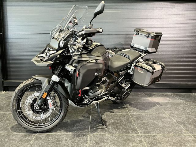 bmw - r-1300-gs-adventure-triple-black