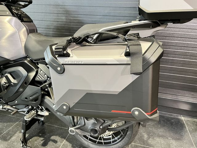 bmw - r-1300-gs-adventure-triple-black