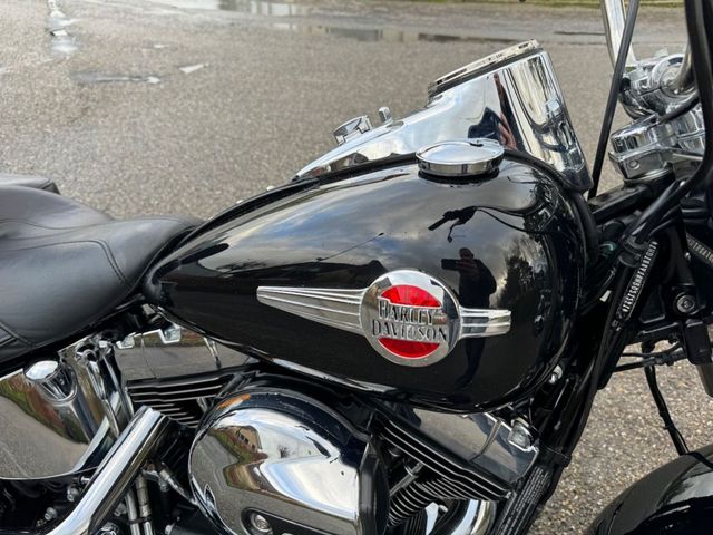 harley-davidson - heritage-softail-classic-flstc
