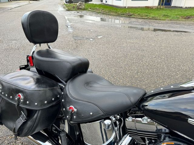 harley-davidson - heritage-softail-classic-flstc