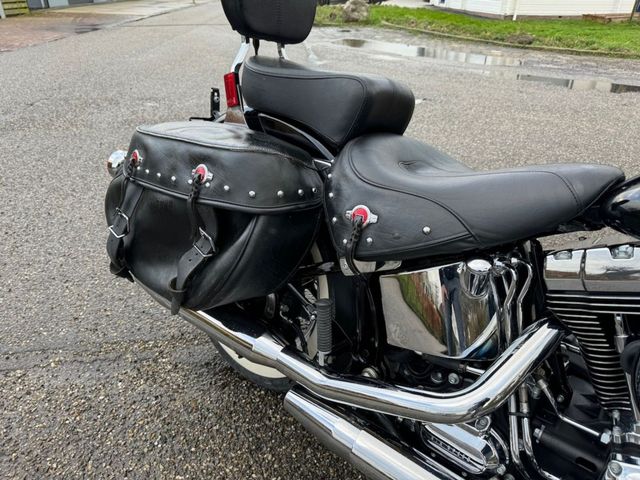 harley-davidson - heritage-softail-classic-flstc