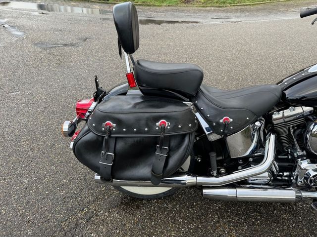 harley-davidson - heritage-softail-classic-flstc