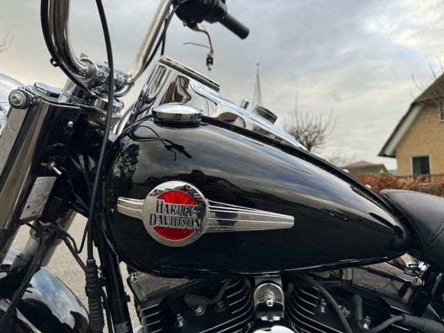 harley-davidson - heritage-softail-classic-flstc