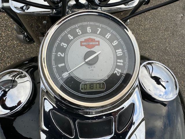 harley-davidson - heritage-softail-classic-flstc