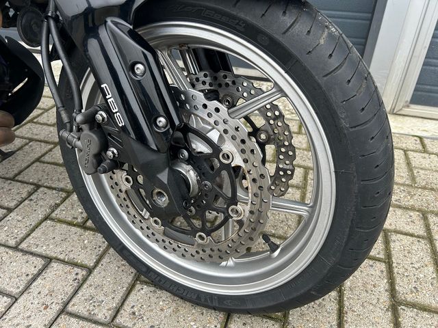 kawasaki - versys-650-abs
