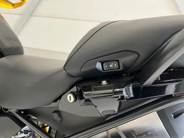 bmw - r-1250-gs-40-years-gs-edition