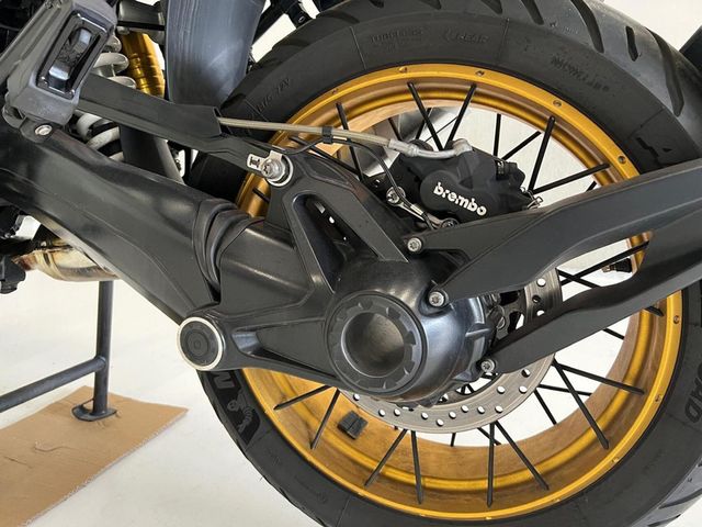 bmw - r-1250-gs-40-years-gs-edition