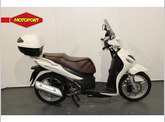 Suzuki UX 150 2008 occasion