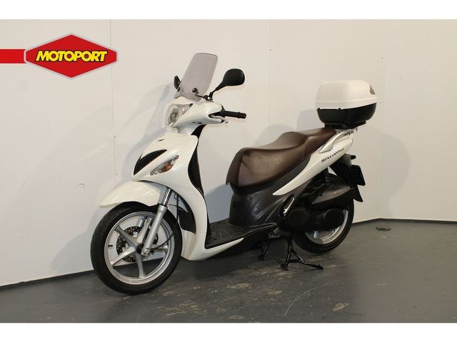 suzuki - ux-150