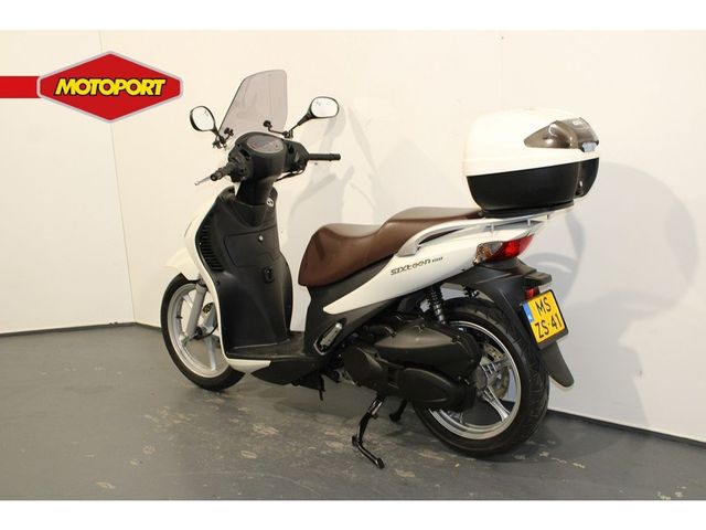 suzuki - ux-150