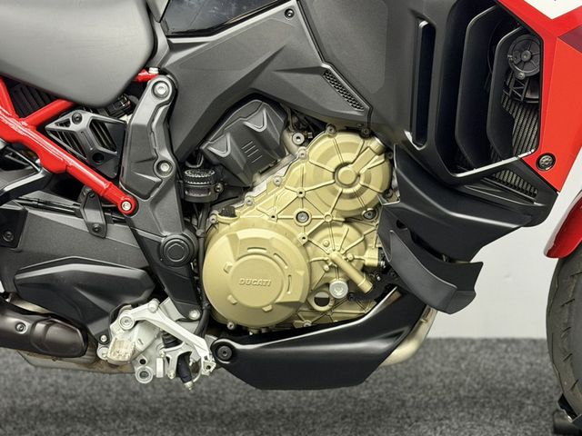 ducati - multistrada-v4-pikes-peak
