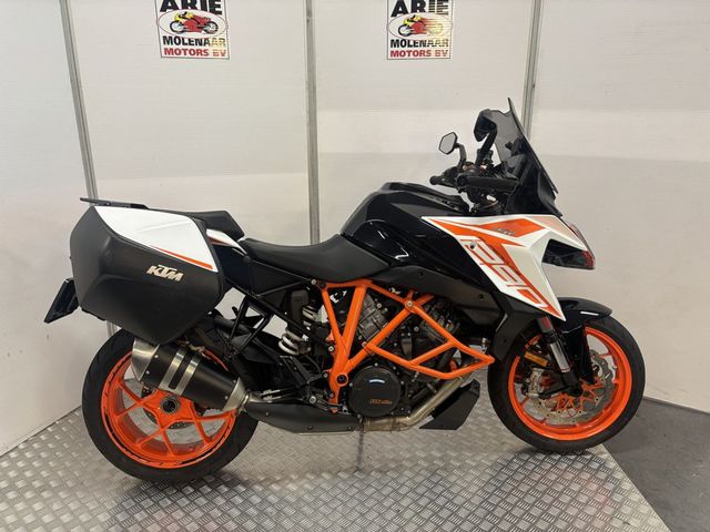 ktm - 1290-super-duke-gt