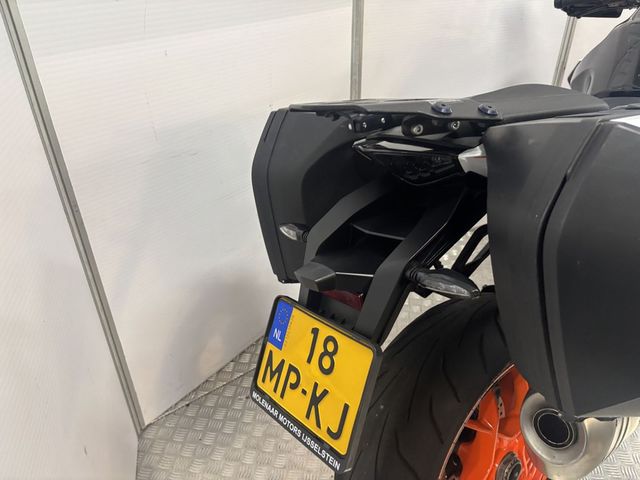 ktm - 1290-super-duke-gt