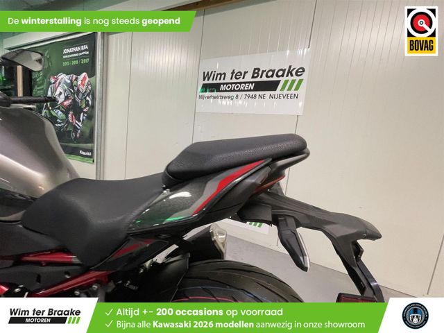 kawasaki - z900
