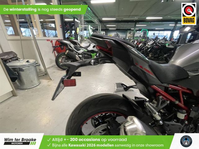 kawasaki - z900