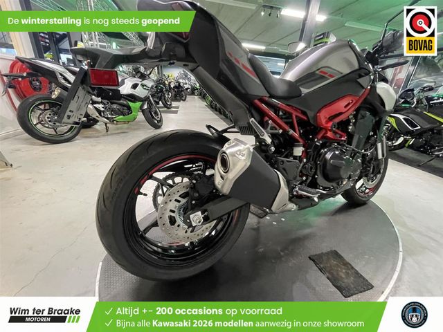 kawasaki - z900
