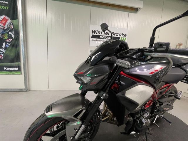kawasaki - z900