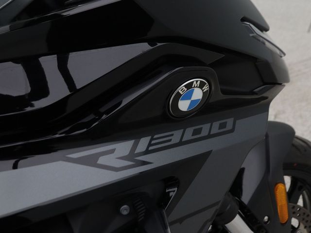 bmw - r-1300-rs