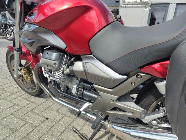 moto-guzzi - 750-breva-touring