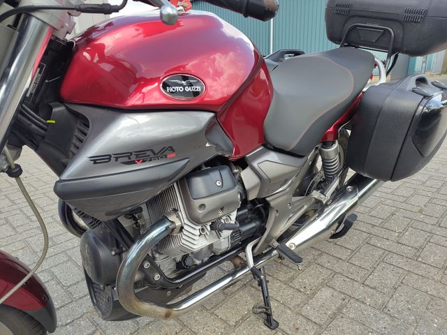 moto-guzzi - 750-breva-touring