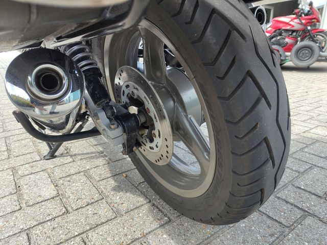 moto-guzzi - 750-breva-touring