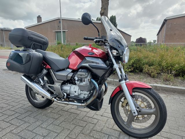 moto-guzzi - 750-breva-touring