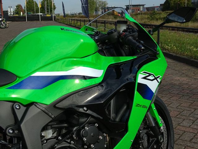 kawasaki - ninja-zx-6r-636-krt-edition