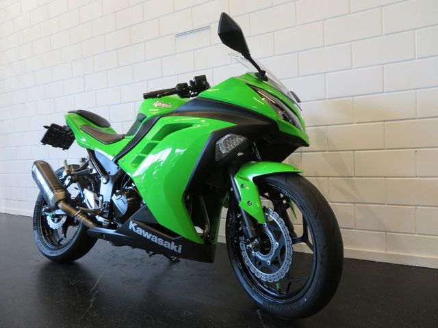 kawasaki - ninja-300